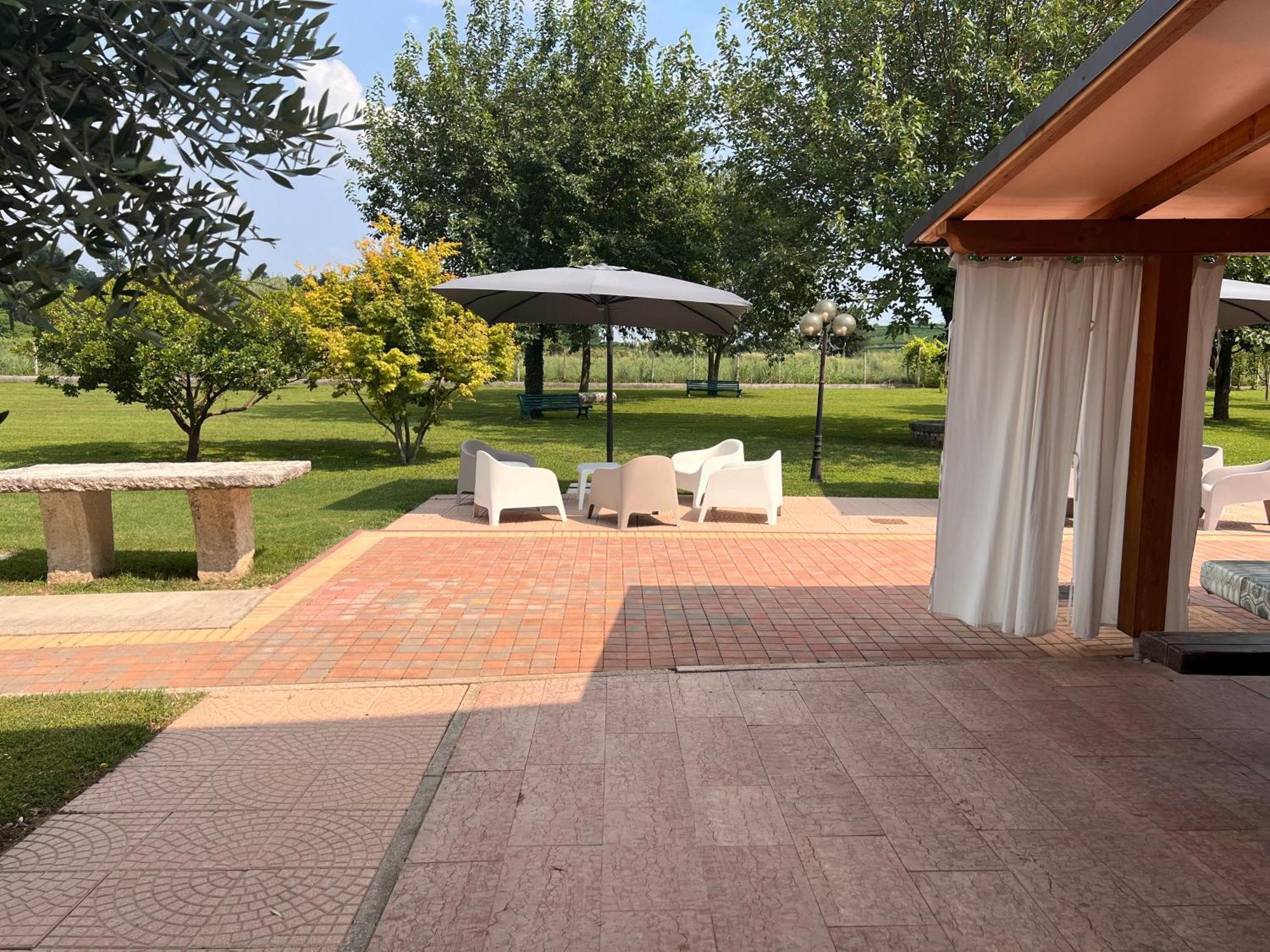 Appartamento "Casa Vacanze Corte Ara Decima" Sona Εξωτερικό φωτογραφία