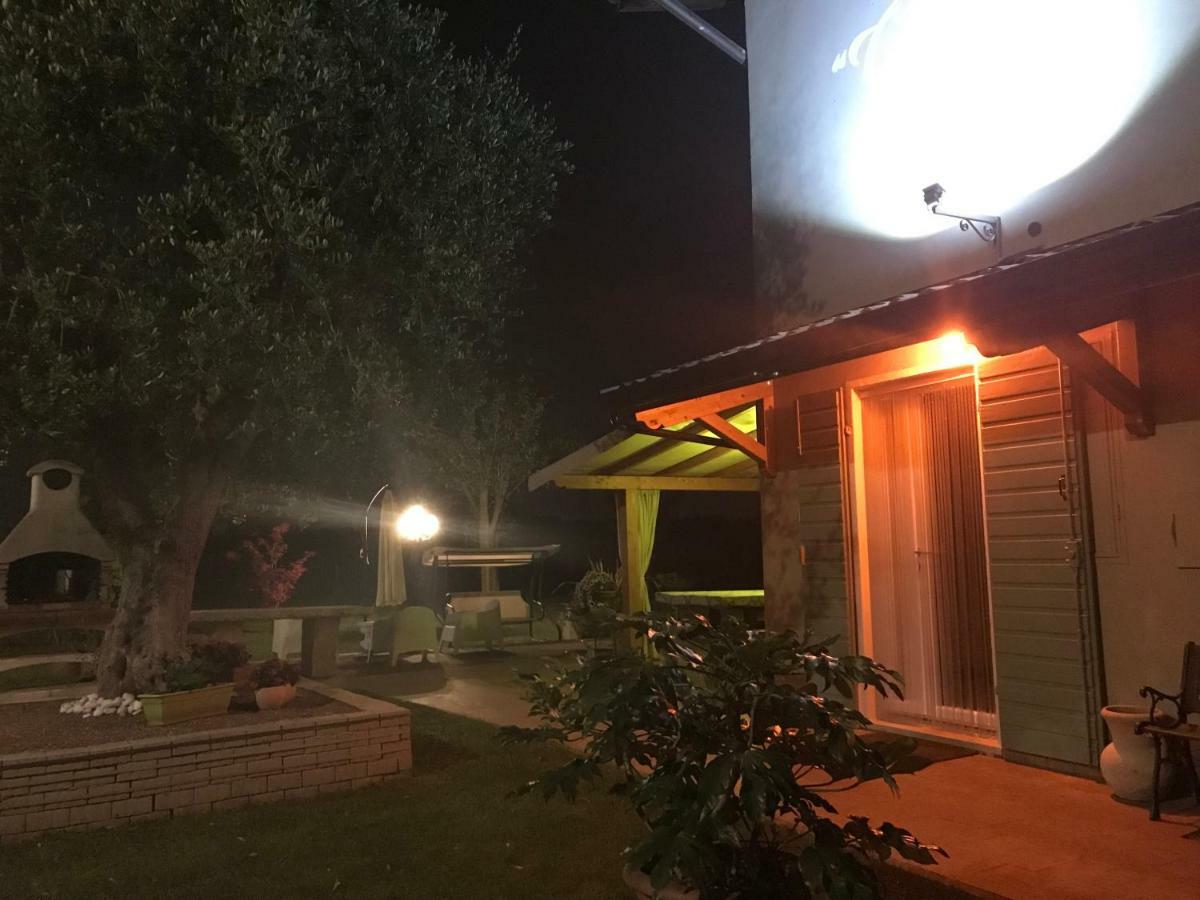 Appartamento "Casa Vacanze Corte Ara Decima" Sona Εξωτερικό φωτογραφία